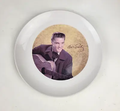 Elvis Presley Collector Plate White With Guitar And Signature Megatoys 2016 • $6.97