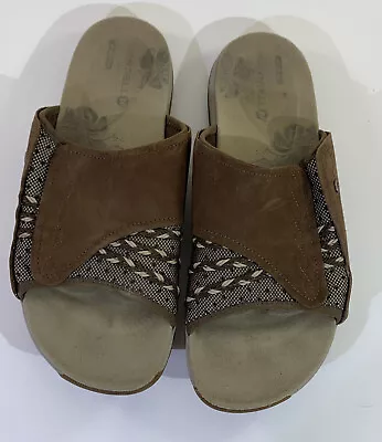 Merrell Lilyfern Women's 10M Brown Suede & Synthetic Slipon Slide Sandals • $25