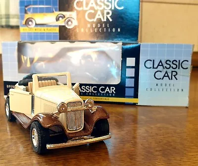 1930 Classic Cream Convertible Car Model 1:32 Scale. New Open Box • £3