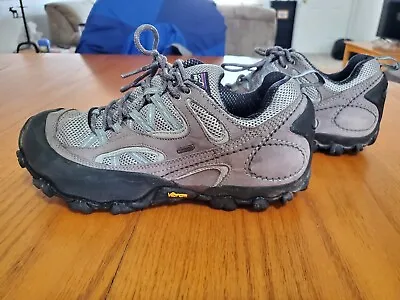 Patagonia Shoes Drifter A/C Womens 9.5 Nickel GoreTex Vibram Hiking Sneaker • $15
