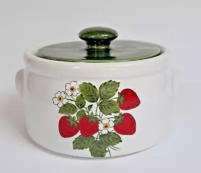 McCoy Pottery  Strawberry Country  Vintage 1980 Round Casserole Bean Pot #1421 • $28.99