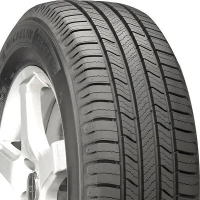 4 New Michelin Defender 2 235/60-18 107h (108567) • $939.96