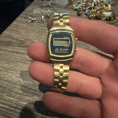 $2.50 • Buy Citizen Crystron Watch