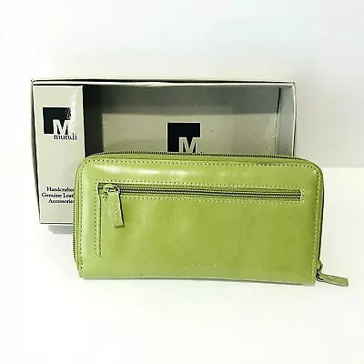 MUNDI Apple Green Women’s Wallet (Genuine Leather) A Few Spots/cracks: NEW   • $10.95