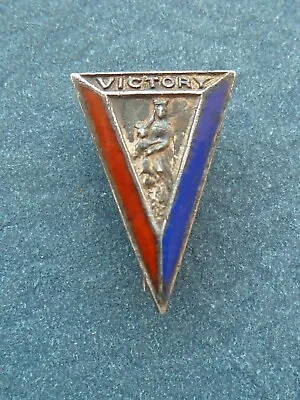 Sterling V For Victory Pin With Madonna And Child • $22.99