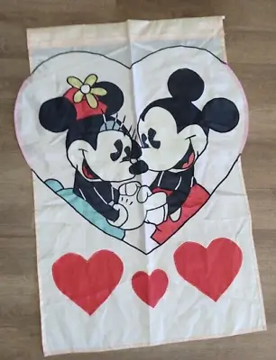 VINTAGE DISNEY MINNIE MOUSE Garden Flag Panels & Valance HEARTS • £16.63