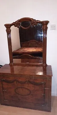 £600 • Buy Glossy Brown Italian Bedroom Furniture 5psc Set Used King Size. 
