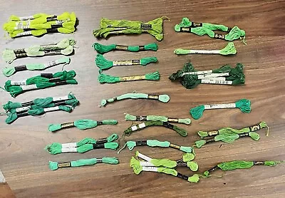 Mixed Lot Of 48 Green Hued Floss Embroidery Thread Moulin DMC J&P Coats (Q4) • $14.99