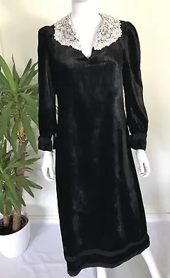 £150 • Buy Vintage Antique 1910s True Edwardian Black Velvet Dress, Lace Collar, M