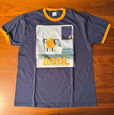 VINTAGE BITCOIN BTC CRYPTO Navy/Gold T-SHIRT PRE-OWNED SIZE LARGE UPC00026 • $0.99