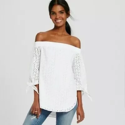 Mossimo Women’s White Eyelet Off The Shoulder Shirt Size XXL • $14.99