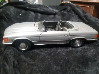 SUN STAR 1/18 Silver Mercedes Benz 350Sl Die-Cast Car Damaged • $14.99