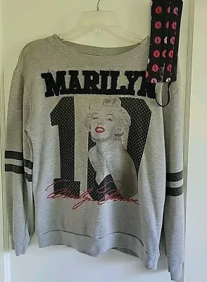 Marilyn Monroe Sweatshirt In Junior's L (11-13) And A Handmade Lips Face Mask  • $29.95