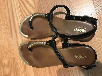 Women's Size 8 Mossimo Flat Sandals • $20