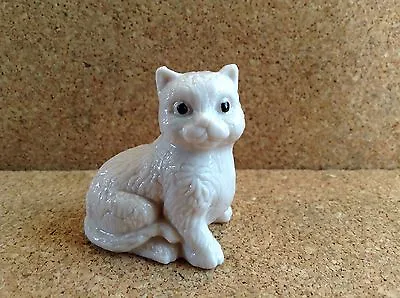 Wade Whimsie White Burslem Cat Approx 1.5 Inches High • £16.99