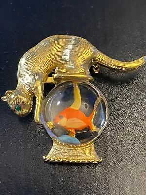 $2.50 • Buy Gold Tone Vintage Brooch Pin, Cat On Fishbowl, 1.5”. Stamped “Gold Crown”