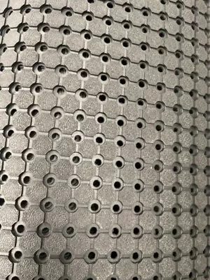 $800 • Buy CHEAPEST UTE MAT Perforated Van Ute Tray Rubber Mat 1830mm X 6mm Thick Free Post