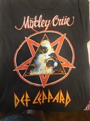 MOTLEY CRUE The Stadium Tour 2022 T-Shirt DeF Leppard Poison Joan Jett L VGC! • $17.77