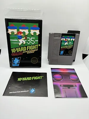 10 Yard Fight Nintendo NES Complete CIB 3 Screw Non-hangtab Black Box Near Mint! • $129.99