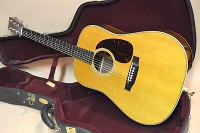 Martin HD-28V 2015 Acoustic Guitar • $4033