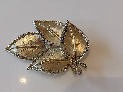 Vintage Gold Tone Hollywood Leaf Brooch • £5.99