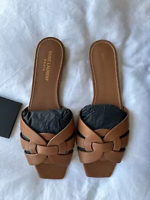 $850 • Buy Yves Saint Laurent Shoe
