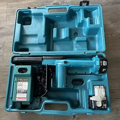 Cordless Chain Saw Makita UC120DA DWA 12V W/ 2 Batteries And Charger. Works Fine • $99