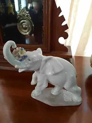 Lladro #6461  Lucky's Call  Elephant Porcelain Figurine Made In Spain FLAW • $24.95