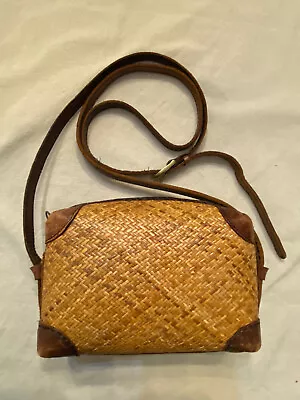 Classic Crossbody Elliot Lucca Rattan And Leather Handbag Beautiful Condition • $10