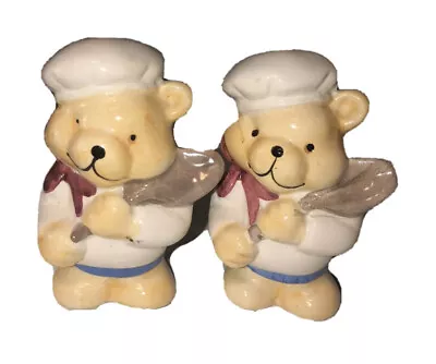 ￼Vintage Ceramic Salt And Pepper Shakers Bears Chefs Fun • $11.05