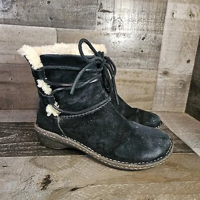 UGG Women's Size 7 Caspia Leather Winter Ankle Boots  (SN 3335) (A396) • $30