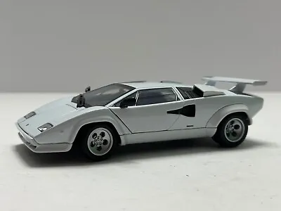 Welly 1/24 Lamborghini Countach LP 5000 S Diecast White • $25