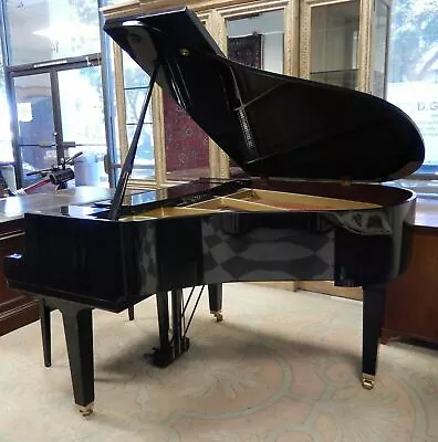 Yamaha Baby Grand Piano • $8995