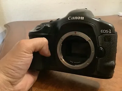 Canon EOS-1V EOS 1V 35mm SLR Film Camera Body With Battery Pack • $800