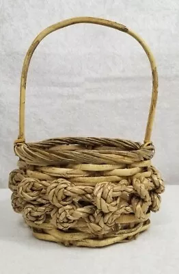 Vintage Woven Knotted Wicker Rattan Handled Egg Gathering Harvest Basket 10 X7  • $6.50