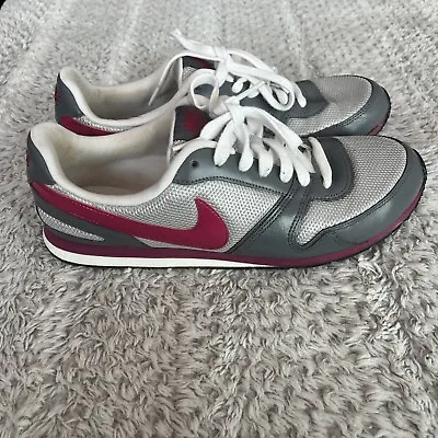 Nike Women's Classic Eclipse 2 Running Shoes Size 10 Gray Pink • $29.99