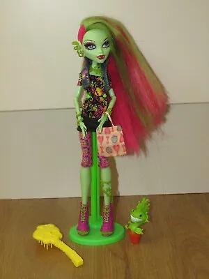 £40 • Buy Monster High Rare Venus Mcflytrap Doll With Pet, Bag & Stand
