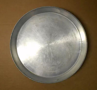 Mirro Vitality Aluminum Round Cake Pan 8 1/2  X  1 1/2  Vintage Y26 • $11.49