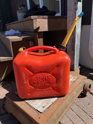 Vintage Sceptor Pre-ban Vented 6 Gallon Gas Fuel Can • $40