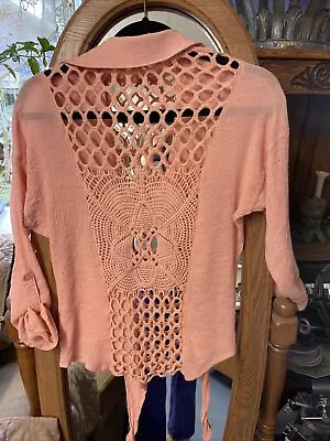 MINE Women’s Blouse Top Medium Peach Summer Top Front Tie￼ Crochet Back • $6