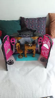 Mattel Monster High 13 Wishes Party Lounge Playset Without Spectra Vondergeist • $14.99