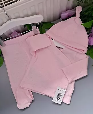 Baby Girl 0-3 Months BNWT Matalan Supersoft Waffle 3 Piece Set • £2.50