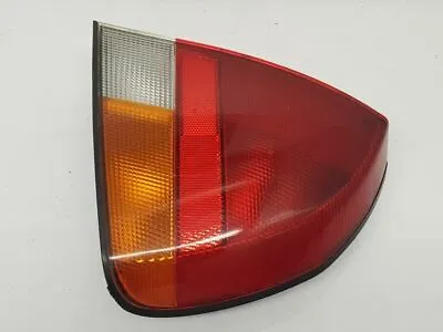 Mitsubishi Carisma 2000 Rear Right Rear/tail Lights 29212201 VEI2470 • $42.35