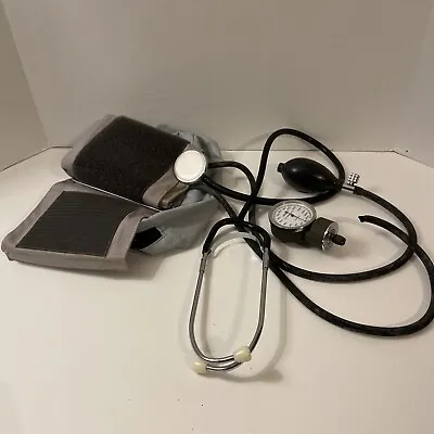 Sphygmomanometer Blood Pressure Cuff Stethoscope BP Dial Is Off Tubing Vintage  • $15.73