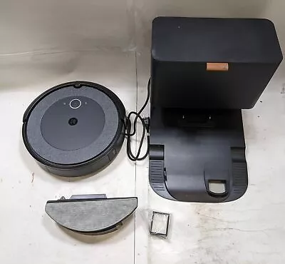 IRobot Roomba Combo I5+ Self-Emptying Robot Vacuum And Mop • $169.99