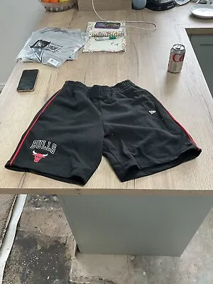 NBA NEW ERA CHICAGO BULLS SHORTS BRAND NEW WITH NO TAGS  SIZE Xl • £9