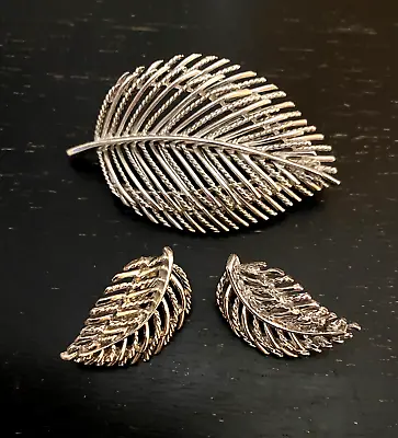Lisner Jewelry Exquisite Silver Leaf Clip On Earrings & Brooch Set • $19.99
