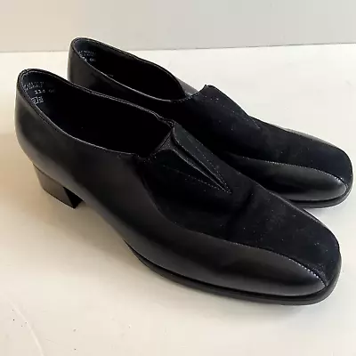 Munro American Shoes Womens 9 WW Low Heels Loafers Leather Black Leather Slip On • $25.99