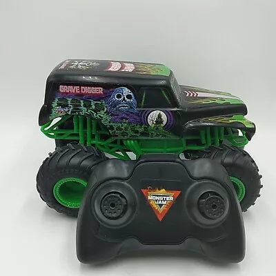 Spin Master Monster Jam Grave Digger 1:24 Scale 2.4 GHz RC Remote Control Truck • $25.99