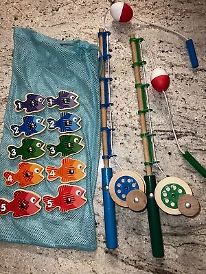 MELISSA & DOUG CATCH AND COUNT FISHING GAME FISH POLES MAGNETIC TOY  And Bag • $16